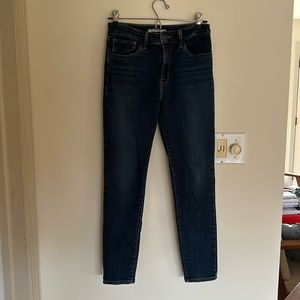 Levi skinny jeans